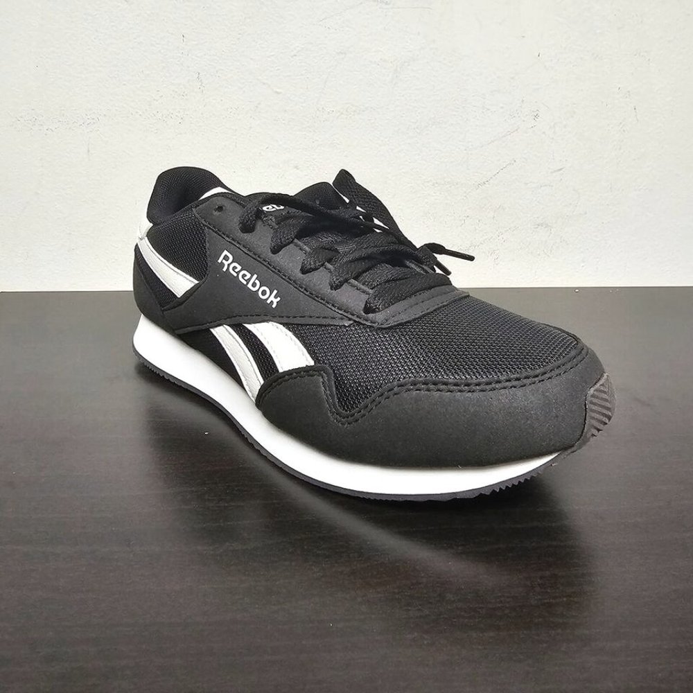 Reebok Classic Lace-Up Sneakers Jogger Size 5 W Black / White New in Box!